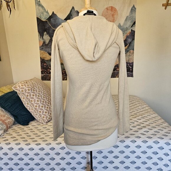BCBGMAXAZRIA 100% Cashmere Hoodie Sweater XS Beige Tan Pullover Long Sleeve Soft - Picture 12 of 16